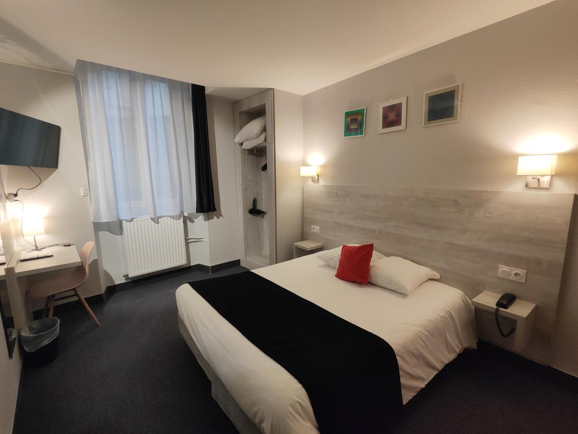 Campanile Grenoble Centre Gare Hotel Exterior photo